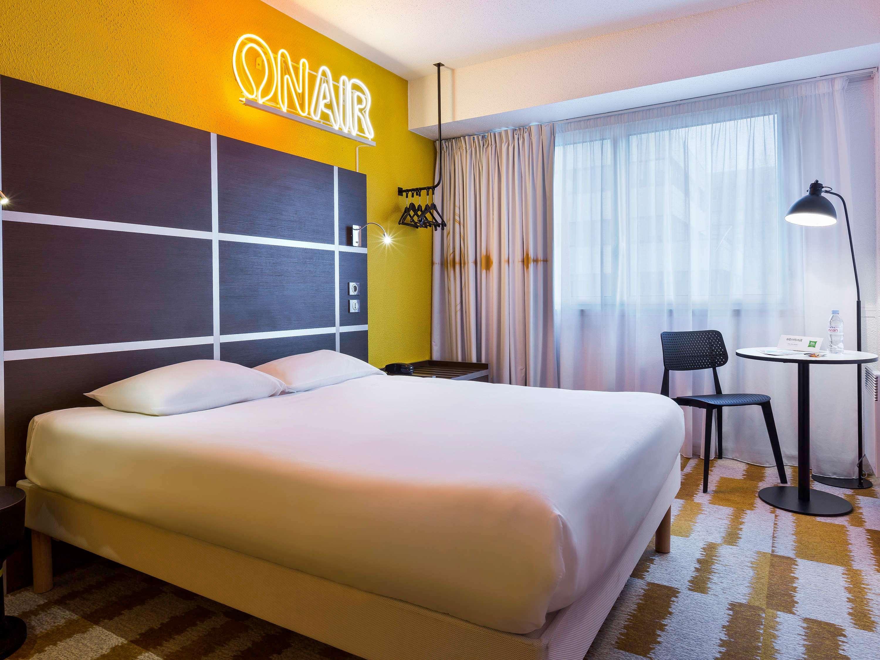 Отель Ibis Styles Massy Opera Экстерьер фото