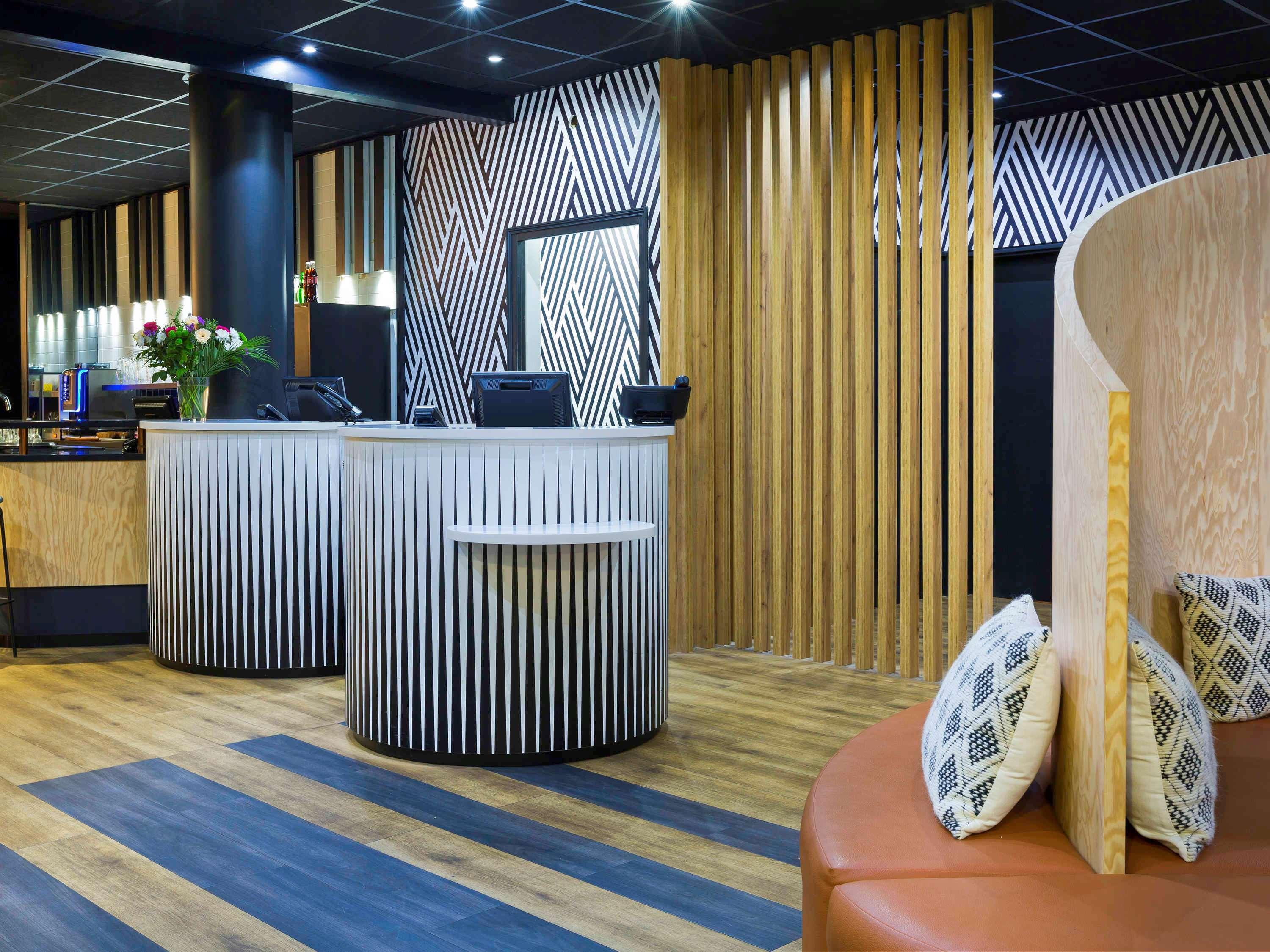 Отель Ibis Styles Massy Opera Экстерьер фото