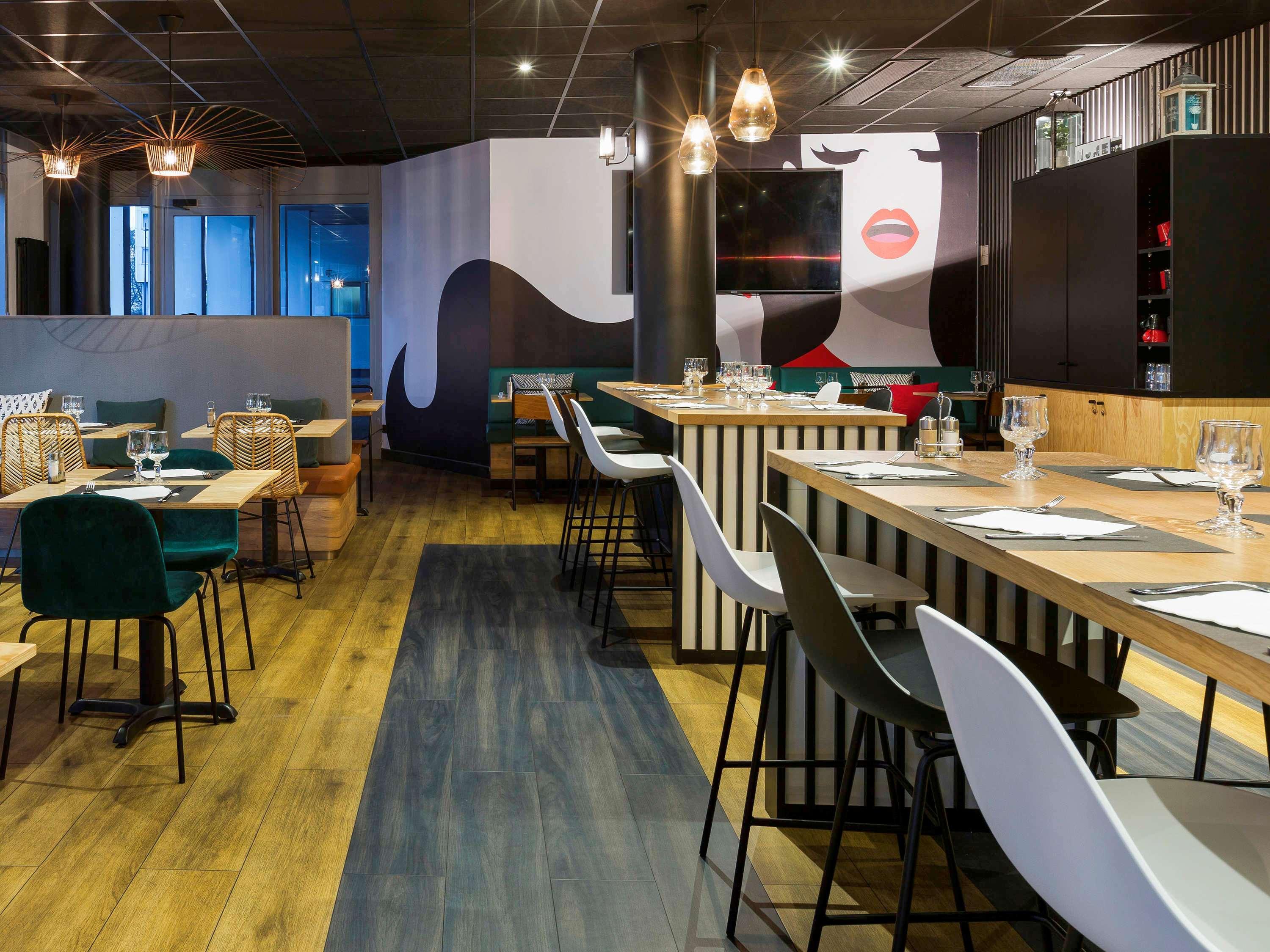 Отель Ibis Styles Massy Opera Экстерьер фото
