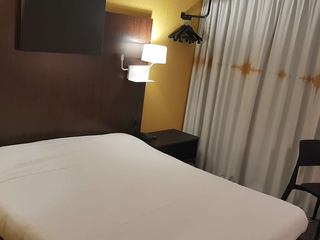 Отель Ibis Styles Massy Opera Номер фото