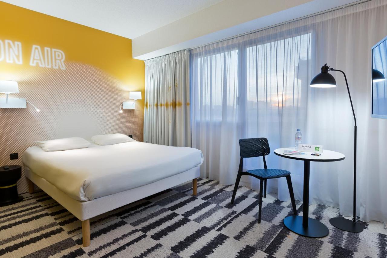 Отель Ibis Styles Massy Opera Экстерьер фото