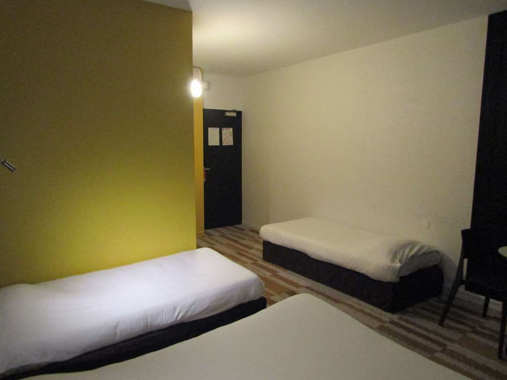 Отель Ibis Styles Massy Opera Номер фото